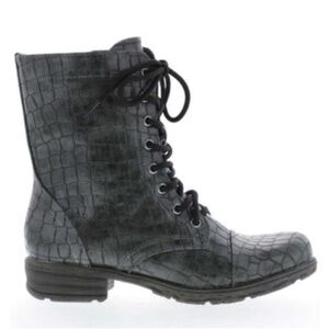 Volatile Black Crocodile-Embossed Combat Boots NWT 💕